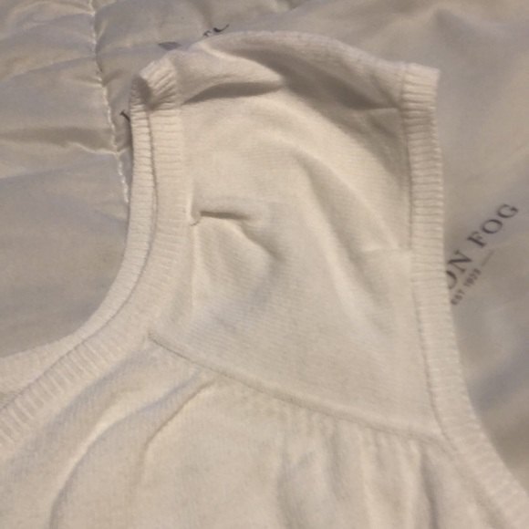 Old navy maternity white tank top size XL - Picture 3 of 5